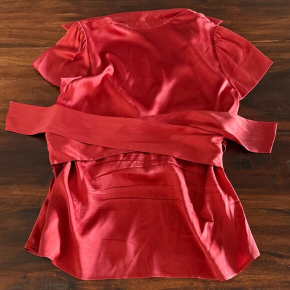 BCBG Collared Short Sleeve Blouse V neck Size M - Picture 2 of 3